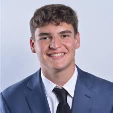 I'm excited to announce I will be attending the Cornell Dyson School of  Applied Economics & Management this coming fall! So excited for the next  four years! 🐻❤️