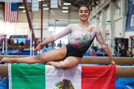 Alexa moreno, gimnasta mexicana de 26 años, vuelve a la competencia y entrega una rutina de piso que encantará a los que gustan del anime y la cultura japonesa en general. Gimnastas Mexicanos Rompiendo Paradigmas Journey Sports