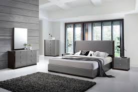 Weathered white pine wood shiplap wall plank in four different finishes; 11 Gorgeous Farmhouse Style Bedrooms With Shiplap The Flooring Girl