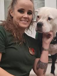 Kate Eubanks's Instagram, Twitter & Facebook