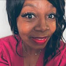 Amanda Romig's Instagram, Twitter & Facebook