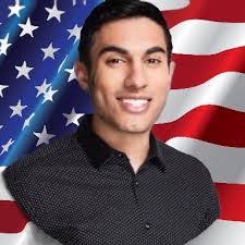 Jeff Looper's Instagram, Twitter & Facebook