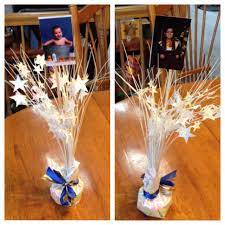 Table Decorations Using Balloon Weights One Side The Graduate Other Side Through The Years Inexpensive And Useful Graduation Favors Balloons Balloon Weights