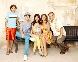 Wizards of waverly place is an american fantasy teen sitcom which ran from october 12, 2007, to january 6, 2012, on disney channel. Wizards Of Waverly Place Cast Wizards Of Waverly Place Wizards Of Waverly Waverly Place
