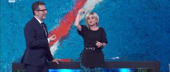 Luciana littizzetto & fabio fazio ● lucy vs fabio (che tempo che fa). Luciana Littizzetto A Che Tempo Che Fa Del 18 Novembre 2018 Video