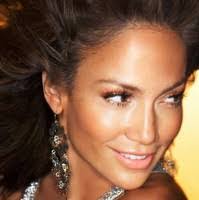 Elena Lemus's Instagram, Twitter & Facebook