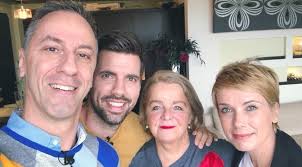 See more of csonka andrás hivatalos oldala on facebook. Csonka Andras Erezni Akartam Apam Szeretetet Borsonline