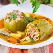 Poivrons Farcis Au Riz Carotte Et Oignon Recette Poivrons Farcis Riz Recette Poivron Recette Poivron Farci