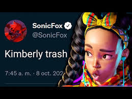 Kimberly Low's Instagram, Twitter & Facebook