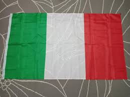 The kuala lumpur city center (klcc) has a great little park and running path at the foot of the petronas towers. Bendera Italy Hobby Collectibles For Sale In City Centre Kuala Lumpur Mudah My