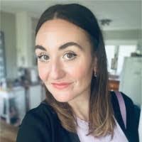 Adele Biggs's Instagram, Twitter & Facebook