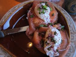 Avocado and smoked salmon eggs benedict! Smoked Salmon Eggs Benedict Bild Von Another Broken Egg Cafe Pensacola Tripadvisor