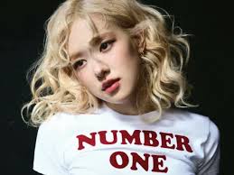 ROSE, winner of the ”AAA Song of the Year” award, continues to chart