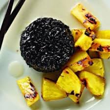 Grilled Pineapple With Coconut Black Sticky Rice Grilled Pineapple Food Sticky Rice