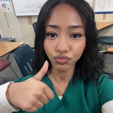 hii i'm arsema (aka sema 😊) and i'm committed to ucr as a chemistry major 