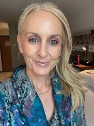 Benefits and Uses of Lotus Flower Oil in Skincare