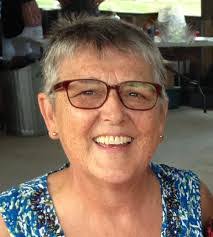 Veronica Dodge's Instagram, Twitter & Facebook