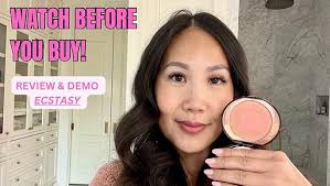 Amazon.com : Charlotte Tilbury Cheek to Chic Swish & Pop Blusher Ecstasy by  CHARLOTTE TILBURY : Beauty & Personal Care