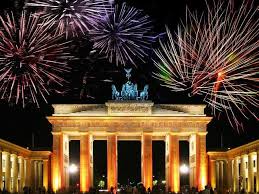 Radioberlin 88,8 präsentiert auch in diesem jahr die partysensation zu silvester in berlin! Berlin For New Years Yes Check Awesome Party 2014 15 Silvester Berlin Silvester Silvester Feiern