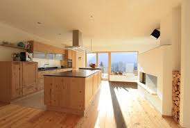 Moderne Holzkuche Grosse Wohnkuche Mit Kochinse Grosse Holzkuche Kochinse Kochinsel Mit Moderne Wohnkuche Holzkuche Wohnkuche Haus Kuchen