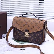 Jika anda menemukan tas serupa dengan harga yang sangat murah, jangan langsung percaya karena bisa saja tas tersebut. Jual Tas Wanita Untuk Santai Terbaru Tas Wanita Yang Lagi Ngetrend Ini Bisa Anda Dapatkan Di Toko Tas Batam Branded Dengan Mudah Tas Wanita Tas Wanita Victoria