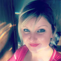 Mindy Dunbar's Instagram, Twitter & Facebook