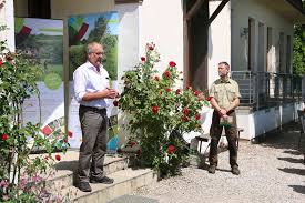 Das haus lochfeld liegt mitten in der biosphäre bliesgau und vermittelt dem besucher die zusammenhänge der kulturlandschaften des bliesgaus. Das War Der Rangertag Am Haus Lochfeld Naturlandstiftung Saar