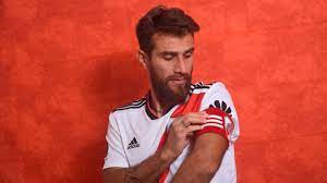 Explore @ponzio_leo6 twitter profile and download videos and photos jugador de clash royale pb: Le Roban La Camiseta Autografiada Por Leo Ponzio En La Clinica Donde Esta Internado Marca Claro Mexico