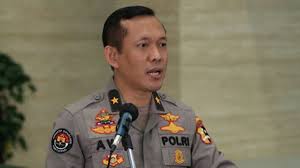 Lolosnya buronan djoko tjandra dari jerapatan aparat di tanah air menjadi perhatian nasional. Brigadier General Prasetyo Sick After Being Removed The Examination Of The Djoko Tjandra Road Letter Case