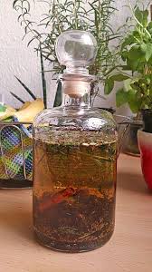 Krauterlikor Von Loislane Kent Chefkoch Krauterlikor Rezept Schnaps Rezepte Krauterschnaps