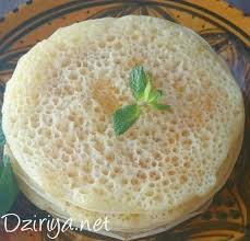 Baghrir Inratable Et Rapide Au Mixeur Dziriya Magazine Recette Recette De Baghrir Recette De Cuisine Marocaine Recette