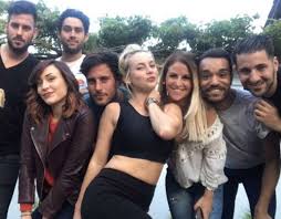 Dans sa musique mais aussi son destin. Urgent Une Ex Candidate De Secret Story A Tente De Mettre Fin A Ses Jours