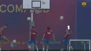 Futbol club barcelona, commonly referred to as barcelona and colloquially known as barça, is a catalan professional football club based in b. Fc Barcelona News Memphis Griezmann And Pique Shine In Barcelona Training Session Marca