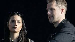 Oliver And Amira Pocher Couple Uses Live Broadcast For Silence In Solidarity In 2020 Live Broadcast Comedians Amira