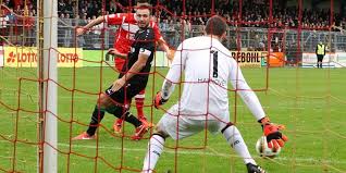 Han spiller hovedsageligt som forsvarer for tsv havelse. Wolf Schiesst Havelse Zum Derbysieg In Der Regionalliga