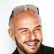 Alex Perry's Instagram, Twitter & Facebook