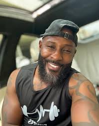 One of many favorites; I called this "Bam" (from 2018). I thought it was  fitting for today's bitter cold 🥶