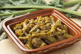 Il cardo, detto anche carciofo selvatico, è una tipica verdura invernale. Cardo Cos E Come Si Mangia Ricette Agrodolce