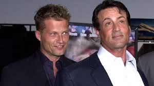 Hier twittert til schweiger und seine barefoot crew zu aktuellen ereignissen und projekten. Til Schweiger Promiflash De