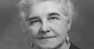 Women's Forum invites campus community to attend 2023 Sarah Bennett Holmes  Award luncheon