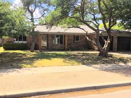 Zillow Has 530 Homes For Sale In Lubbock Tx Matching View Listing Photos Review Sales History And Use Our Detailed Real Estate Fi In 2020 Lubbock Zillow Real Estate