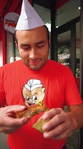 Chicharrón challenge- quién le entra? 🙌🏽 #fyp #food #miamieats  #chicharron #taqueria #miamisoundweek #elporkyesmipastor #tacoselporky