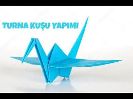 Kagit Elisi Panosundaki Pin