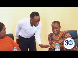 Kweli kabisa—labda hata mapacha wanaofanana. Christopher Mwahangila Mapacha Wa Yesu Rudi Nyumbani Youtube