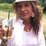 Tammy Wareham's Instagram, Twitter & Facebook