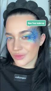 do you like this make up??☺️❄️#newyear #jinglebells #makeup  #christmastiktok #makeuptiktok #recommendations