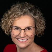 Angela Trantham's Instagram, Twitter & Facebook