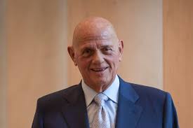 Solomon Lew corrals Myer shareholders in fresh bid to depose board