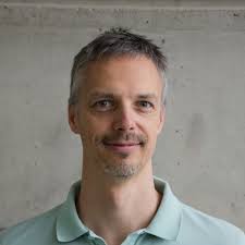 Robert Vacha's Instagram, Twitter & Facebook