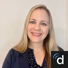 Kathleen Ennis's Instagram, Twitter & Facebook